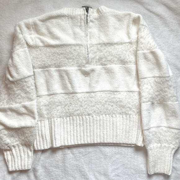 Hippie Rose Women's Fuzzy Striped Back Zip Sweater Size XS cropped - Picture 2 of 5